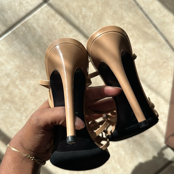 Louis Vuitton Flower Slingback Heels ✨ - Picture 9 of 9